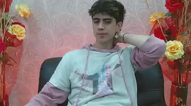 Snapshot of star_boyxx chatting on 03-06-25, 10:26 star boyxx online show from 03-06-25, 10:26