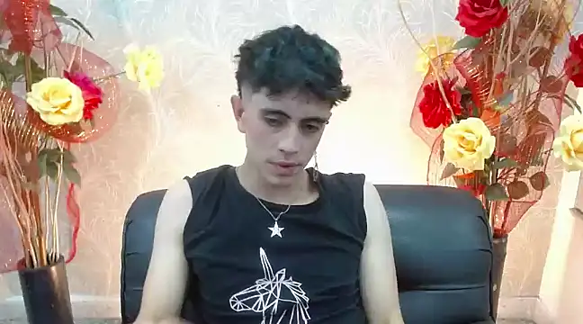 Snapshot of star_boyxx chatting on 03-18-25, 08:26 star boyxx online show from 03-18-25, 08:26