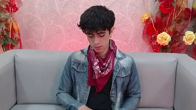 Snapshot of star_boyxx chatting on 09-12-25, 08:53 star boyxx online show from 09-12-25, 08:53