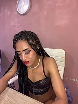 Snapshot of MichelleDiaz_Pink chatting on 03-10-25, 06:27 MichelleDiaz Pink online show from 03-10-25, 06:27