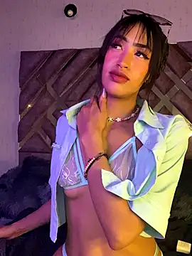 Snapshot of MichelleDiaz_Pink chatting on 09-09-25, 03:28 MichelleDiaz Pink online show from 09-09-25, 03:28