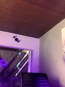 Snapshot of MichelleDiaz_Pink chatting on 11-13-25, 04:33 MichelleDiaz Pink online show from 11-13-25, 04:33