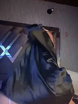 Snapshot of MichelleDiaz_Pink chatting on 11-14-25, 03:27 MichelleDiaz Pink online show from 11-14-25, 03:27