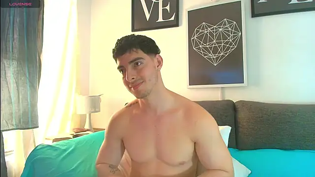 Snapshot of thomyafar chatting on 10-20-25, 08:20 thomyafar online show from 10-20-25, 08:20