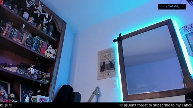 Hisato111 online show from 10-18-25, 12:28