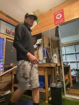 Polaroid White online show from 11-01-25, 03:58