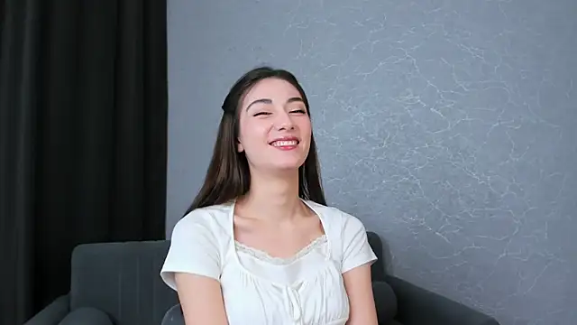 FloraEves online show from 03-05-25, 05:07