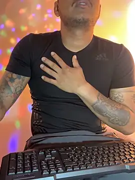 Saipuer31 online show from 02-06-26, 04:43