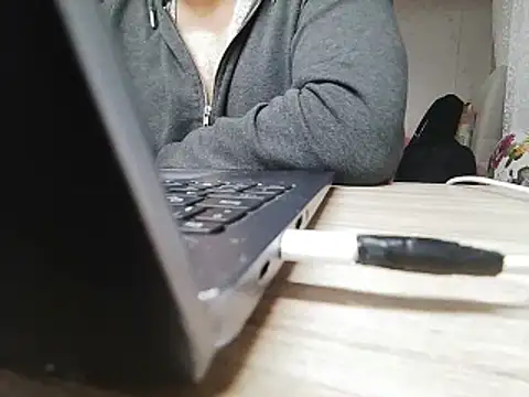 Snapshot of alykemylove01 chatting on 02-28-25, 05:26 alykemylove01 online show from 02-28-25, 05:26