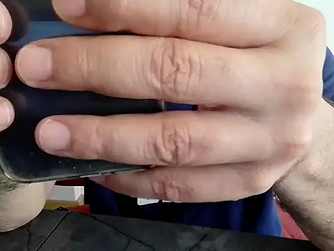 Snapshot of alykemylove01 chatting on 11-13-25, 10:25 alykemylove01 online show from 11-13-25, 10:25