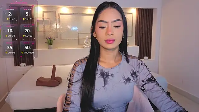 ChloeMoon9 online show from 10-20-25, 01:11