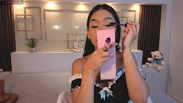 ChloeMoon9 online show from 10-28-25, 11:58