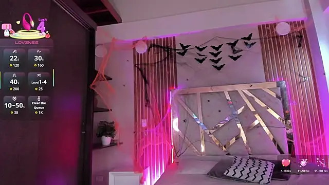 sweetviolet   online show from 10-28-25, 12:19