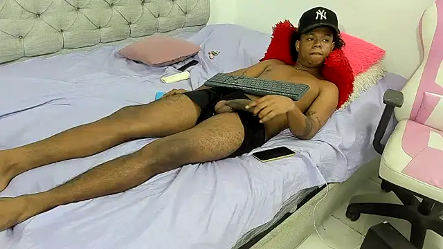 Luna  ho online show from 10-30-25, 03:19