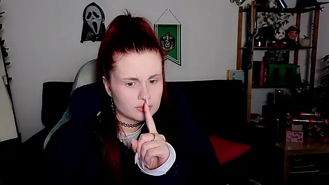 Della Ideal online show from 11-26-25, 05:47