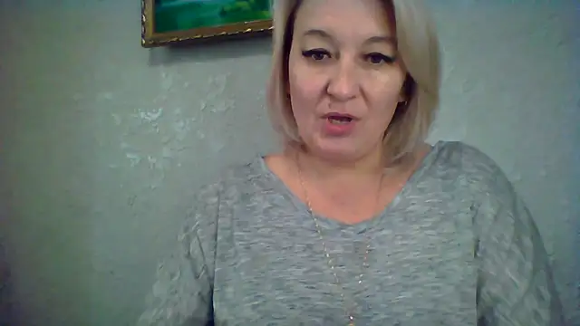 Snapshot of ArielXLoveresss chatting on 10-17-25, 01:03 ArielXLoveresss online show from 10-17-25, 01:03