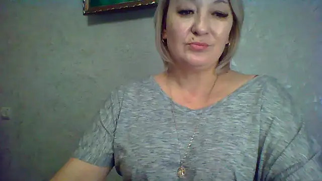 Snapshot of ArielXLoveresss chatting on 11-08-25, 11:36 ArielXLoveresss online show from 11-08-25, 11:36