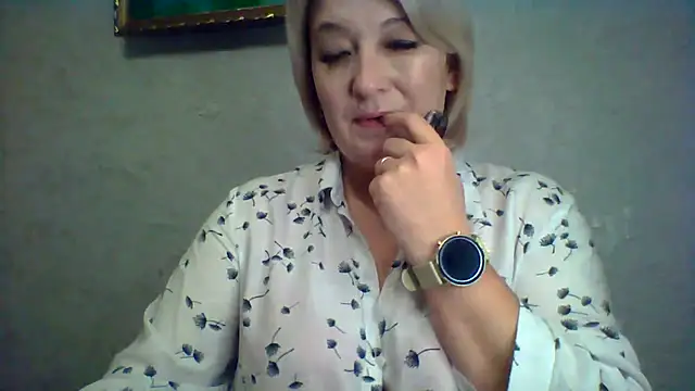 Snapshot of ArielXLoveresss chatting on 11-10-25, 10:42 ArielXLoveresss online show from 11-10-25, 10:42