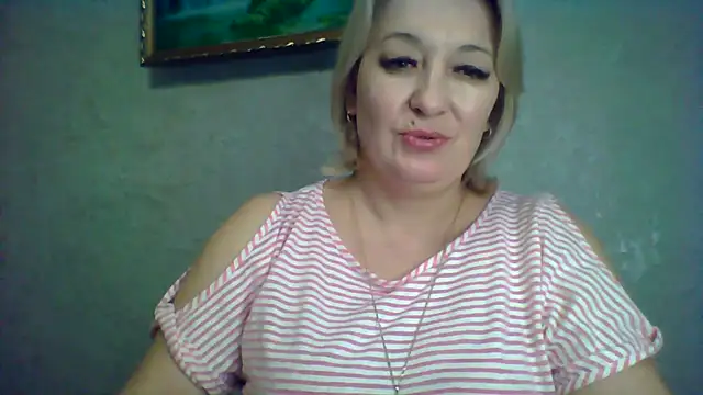 Snapshot of ArielXLoveresss chatting on 11-22-25, 08:30 ArielXLoveresss online show from 11-22-25, 08:30