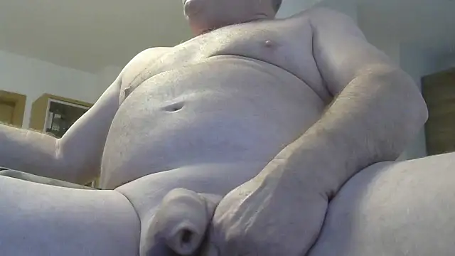 jerkoutdoor70 online show from 11-16-25, 01:17