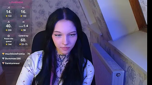 Snapshot of mefwhore chatting on 03-19-25, 10:20 mefwhore online show from 03-19-25, 10:20