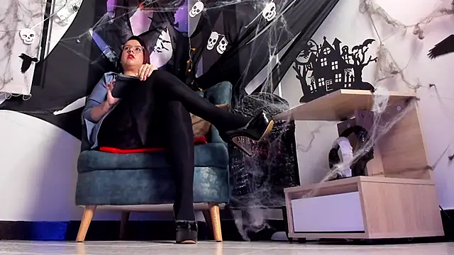 martina soto online show from 10-25-25, 03:25