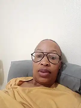 Snapshot of xyz089 chatting on 03-04-25, 04:49 xyz089 online show from 03-04-25, 04:49