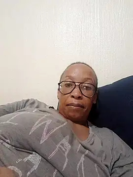 Snapshot of xyz089 chatting on 03-06-25, 05:14 xyz089 online show from 03-06-25, 05:14