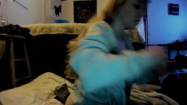 Snapshot of qtkayyzzxoxo chatting on 11-02-25, 05:04 qtkayyzzxoxo online show from 11-02-25, 05:04