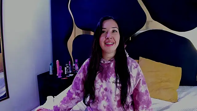 Celeste X online show from 11-22-25, 04:44