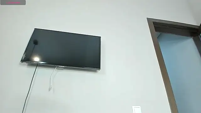 Zirael swan online show from 10-22-25, 01:39