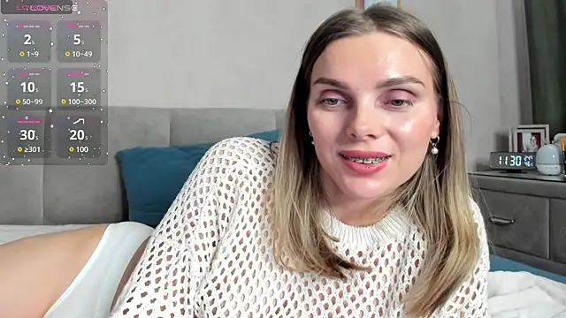 SunnyX GirlX online show from 03-05-25, 05:18