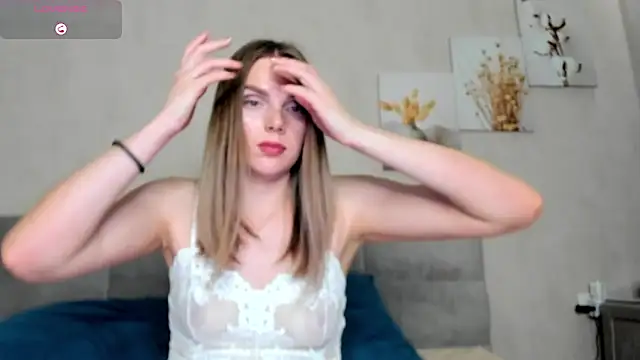 SunnyX GirlX online show from 03-17-25, 05:23