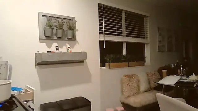 princesskimamii online show from 11-02-25, 09:33