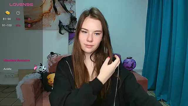 ElenaOconar online show from 11-06-25, 06:47