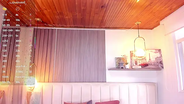 Nicoll Evans  online show from 10-09-25, 01:09