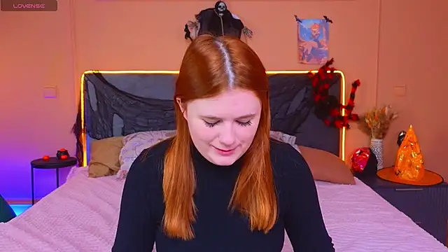 Eva Starlight online show from 10-26-25, 04:07