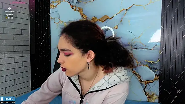 MaeveKuro online show from 12-22-25, 03:03