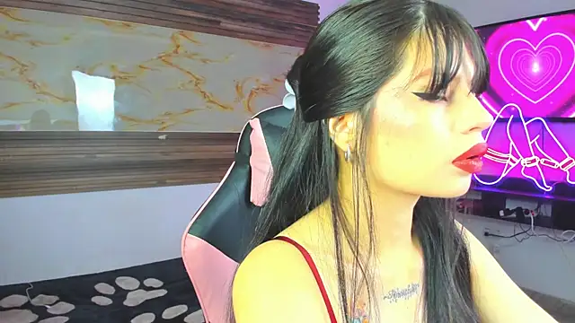 Cloe roouse online show from 10-25-25, 08:58