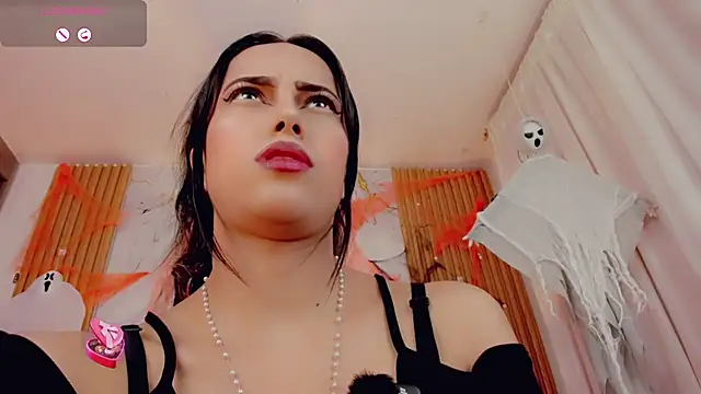 ValeriCardenas online show from 10-29-25, 01:08