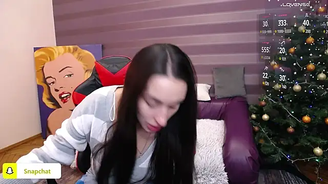 JenniferStone online show from 01-01-25, 04:18