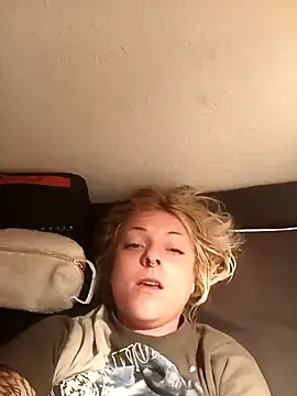 Snapshot of Foxxyhoneypott chatting on 03-11-26, 04:29 Foxxyhoneypott online show from 03-11-26, 04:29