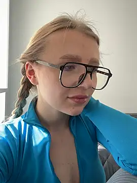 EvaBrooklyn online show from 02-27-25, 12:13