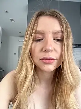 EvaBrooklyn online show from 03-09-25, 06:39