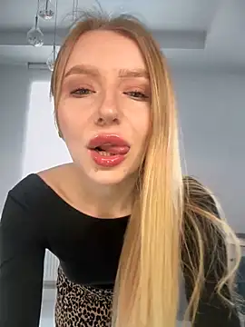 EvaBrooklyn online show from 03-13-25, 11:41