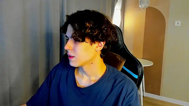 TravisRevas online show from 03-03-26, 03:34