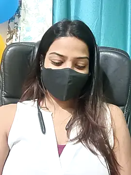 Snapshot of CRAZY__BITE chatting on 11-24-25, 06:51 CRAZY BITE online show from 11-24-25, 06:51