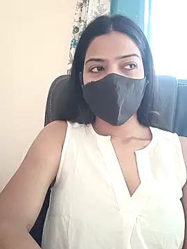 Snapshot of CRAZY__BITE chatting on 02-08-26, 09:45 CRAZY BITE online show from 02-08-26, 09:45