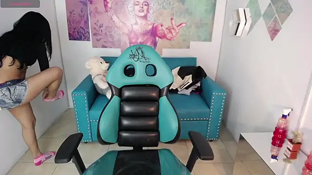 Sarah evansm online show from 09-18-25, 07:27