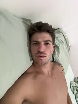 Snapshot of shuki0101 chatting on 03-19-25, 04:47 shuki0101 online show from 03-19-25, 04:47